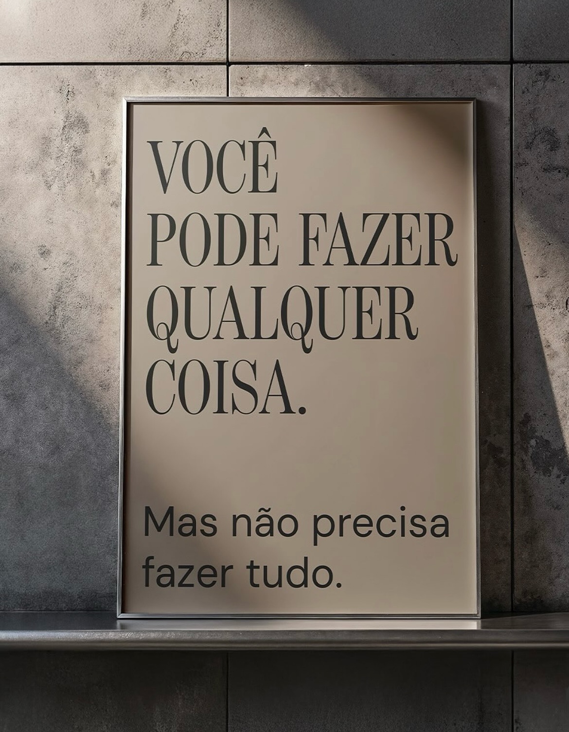Muitas vezes crescemos aprendendo que precisamos dar conta de tudo.
Porém, as vezes, o ato mais corajoso é parar. Respirar. Se escutar para se reconectar e…. Florescer
Nem tudo precisa ser útil. Nem todo tempo precisa ser produtivo. Fazer esse movimento é muitas vezes poderoso.
A FitBeauty te acompanha em todos esses momentos.
Marca aqui aquela amiga que precisa desse movimento?