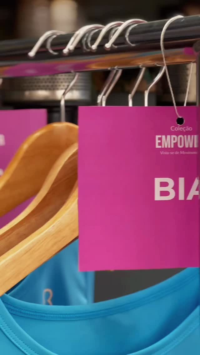 Entre risadas, areia e muita energia boa… nosso shooting foi pura conexão e movimento🩷
O resultado chega no dia 20/10 — e vem cheio de beleza, leveza e essência!